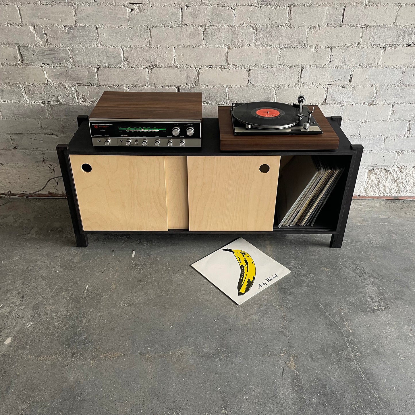 miru TV console