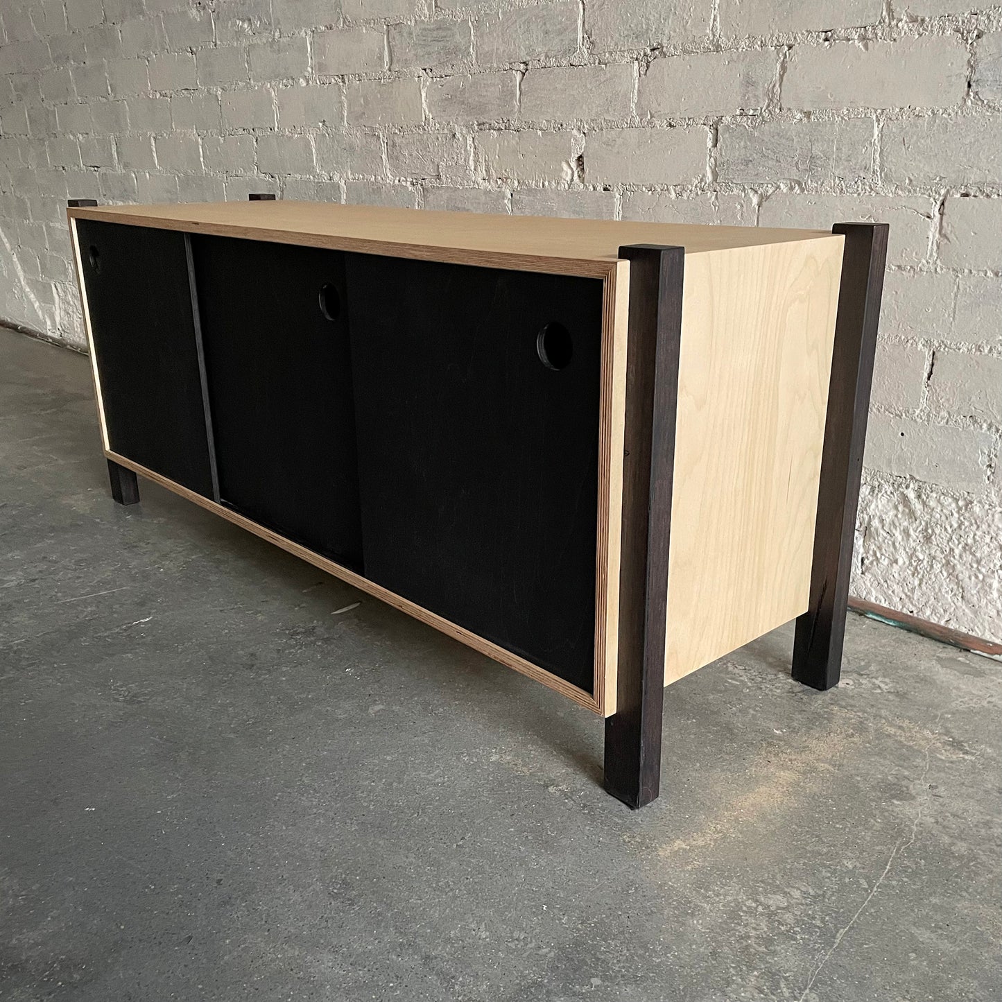 miru TV console