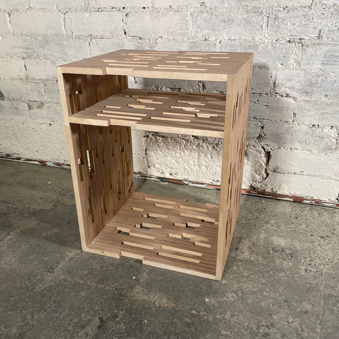 neuf crate side table